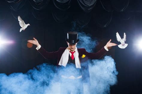 The Magic Man: Eric Eaton's Rise to Stardom in the World of Illusion